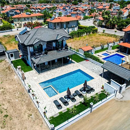 Minel Villa Eksilik