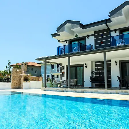 Minel Villa *