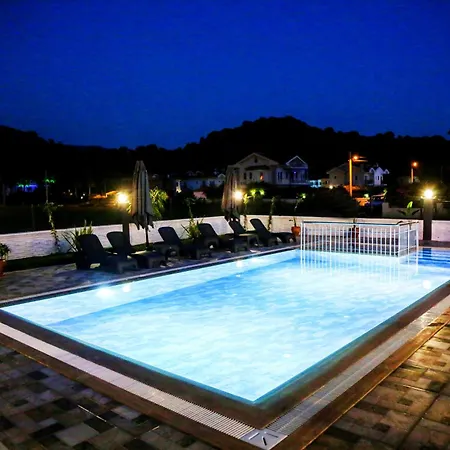 Minel Villa Eksilik